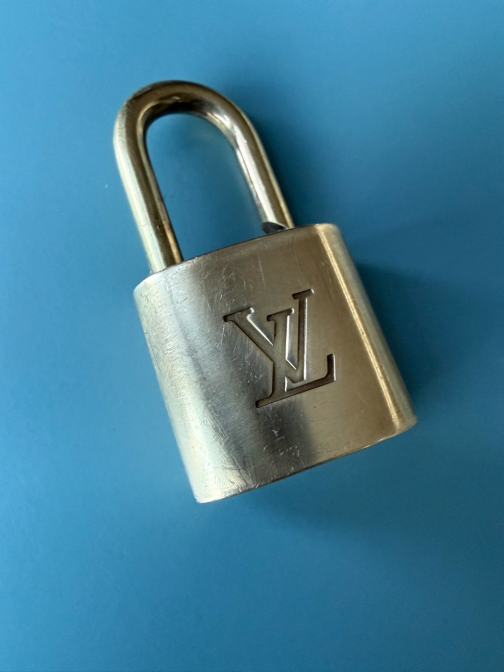 Louis Vuitton Gold-tone Lock and Key, #318 - Picture 4 of 8